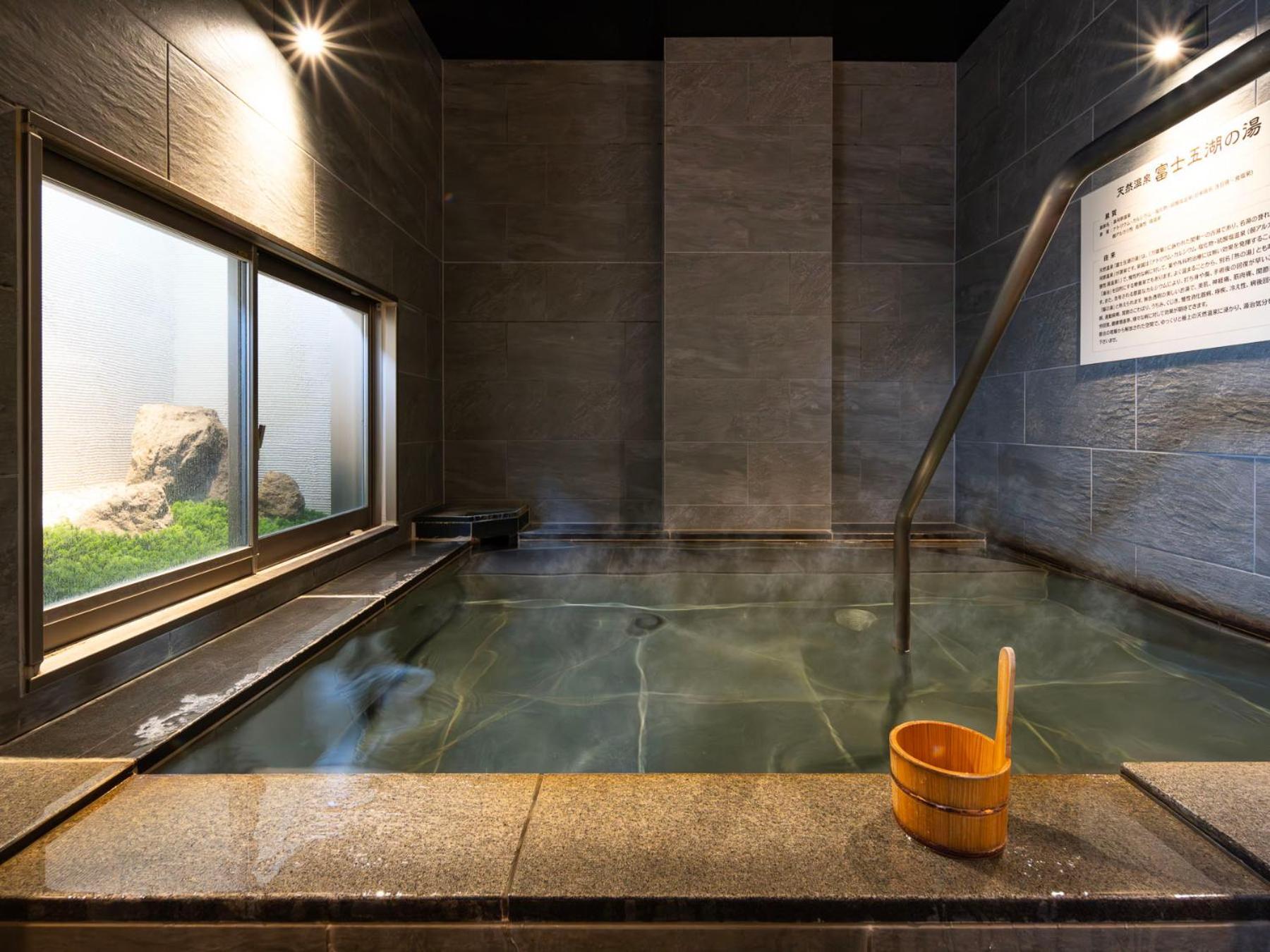 Super Hotel Fujikawaguchiko Tennenonsen Exterior photo